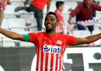 Samuel Eto’o, Antalya'da gole daha yakın