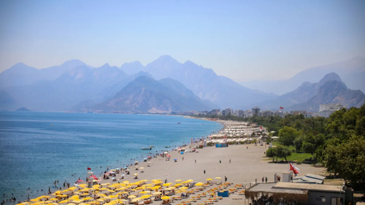 Antalya'da termometreler 48 dereceyi gördü
