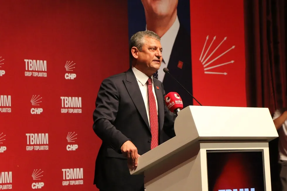 1783675033538.jpeg CHP’de Kemal Kılıçdaroğlu’ndan teşkilata neşter! MYK öncesi çarpıcı iddia: Özgür Özel görevden alınacak mı? - 4
