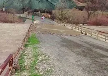 Yoğun yağışlar nedeni ile dereler taştı