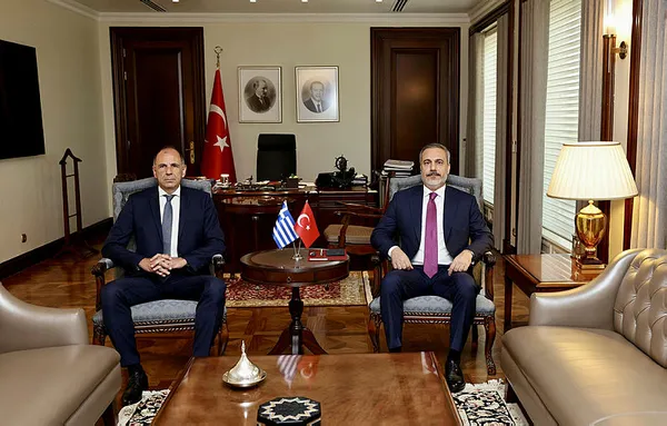 Türkiye-Yunanistan görüşmesi sonrası Bakan Hakan Fidan ile Yunan mevkidaşı Yerapetritis'ten önemli açıklamalar - 1