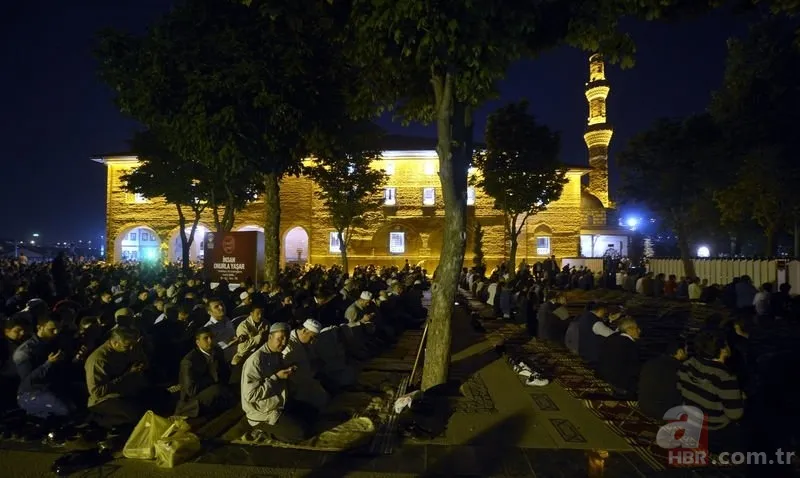 Regaip Kandili faziletleri nelerdir? Regaip Kandili anlamı ve önemi nedir? 11