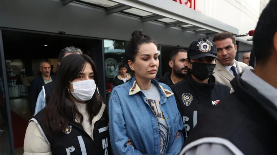 Dilan Polat hakkında yeni gelişme! Ruh ve Sinir Hastalıkları Hastanesi’ne götürülmüştü