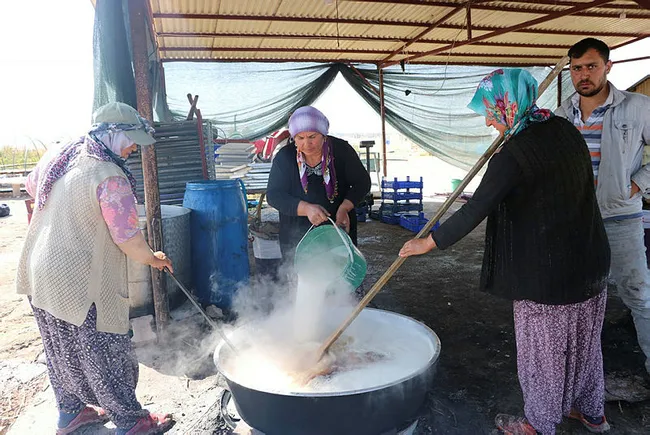 Unutulmaya yüz tutan yöresel lezzeti yaptılar taleplere yetişemiyorlar - 3