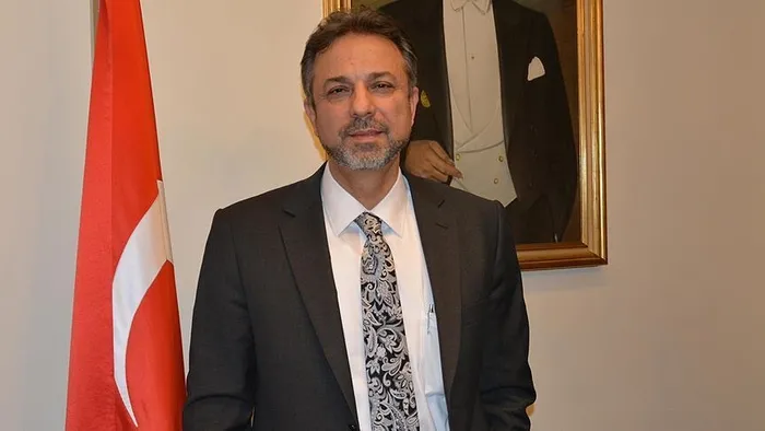 iit-genel-sekreterinin-islamofobi-ozel-temsilcisi-mehmet-pacaci-oldu-1714923739064.jpeg İİT Genel Sekreteri'nin İslamofobi Özel Temsilcisi Mehmet Paçacı oldu - 2