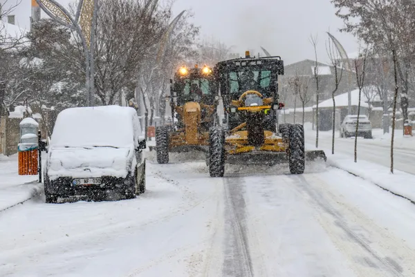 Meteoroloji'den 19 kente sarı ve turuncu kodlu uyarı! İstanbul için saat verildi! Kar fırtınası geliyor | AFAD'dan 'dışarı çıkmayın' açıklaması - 9