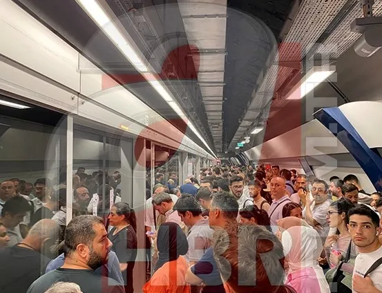 istanbullu-vatandas-yine-magdur-metro-arizalandi-yolcular-raylarda-yurudu-1689268033034.jpg İstanbullu vatandaş yine mağdur! Metro arızalandı yolcular raylarda yürüdü | İBB'li yetkililerden basına engel: Rezaleti önlemeye çalıştılar - 9