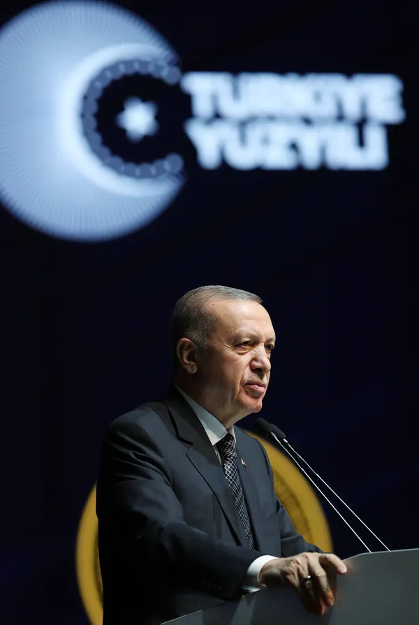 Son dakika: Yüz Yüze Türkiye Esnaf Buluşması | Başkan Erdoğan müjdeyi verdi! 6’lı masanın cumhurbaşkanı modeline sert tepki