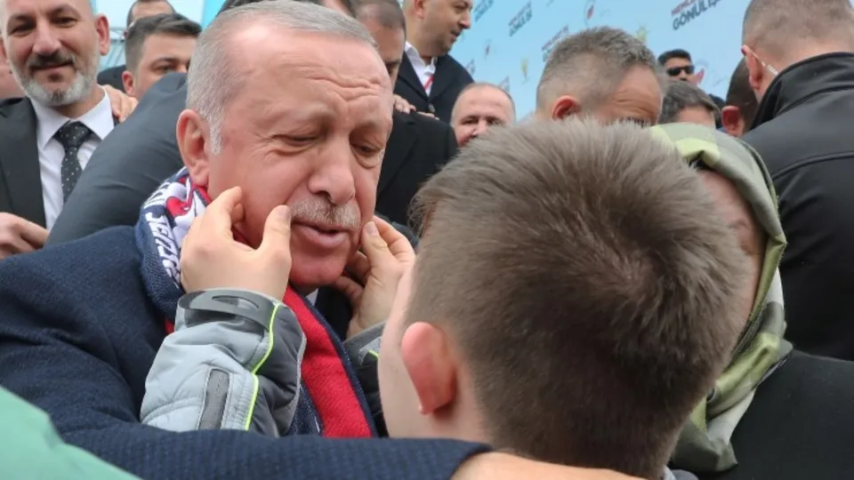 Başkan Erdoğan'a Düzce'de sevgi seli!