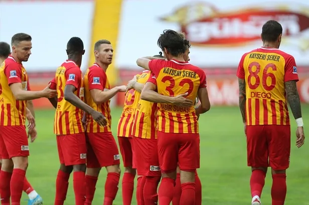 Heyecan dorukta! Hangi takımlar küme düştü? Süper Lig'den kimler düştü? - 4