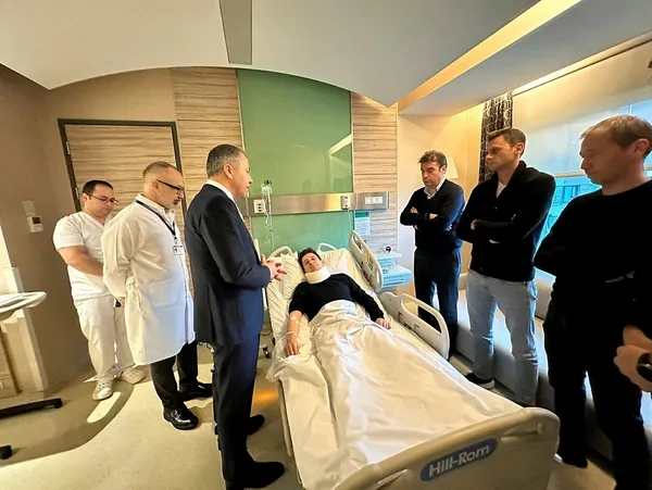 1702406751938.jpg Halil Umut Meler kendisini ziyarete gelen MKE Ankaragücü heyetini kabul etmedi - 1