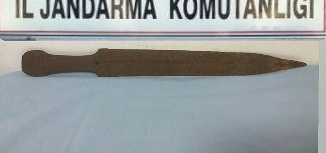 Son dakika | Polis adım adım takip etti! Mersin'de lejyoner kılıcı ele geçirildi