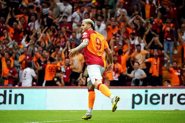 super-ligde-yilin-ilk-derbisi-canli-galatasaray-trabzonspor-canli-anlatim-1692475388159.jpg Rams Park yangın yeri! Cimbom'un golcüsünden derbi şöleni! Galatasaray 2-0 Trabzonspor (MAÇ SONUCU) - 2