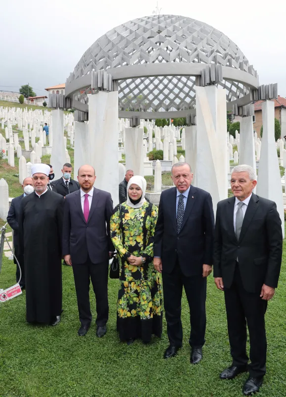 Son dakika: Başkan Erdoğan Bosna Hersek'te: İzzetbegoviç'in kabrini ziyaret etti! Başçarşı Camii'nin açılışını yaptı - 8