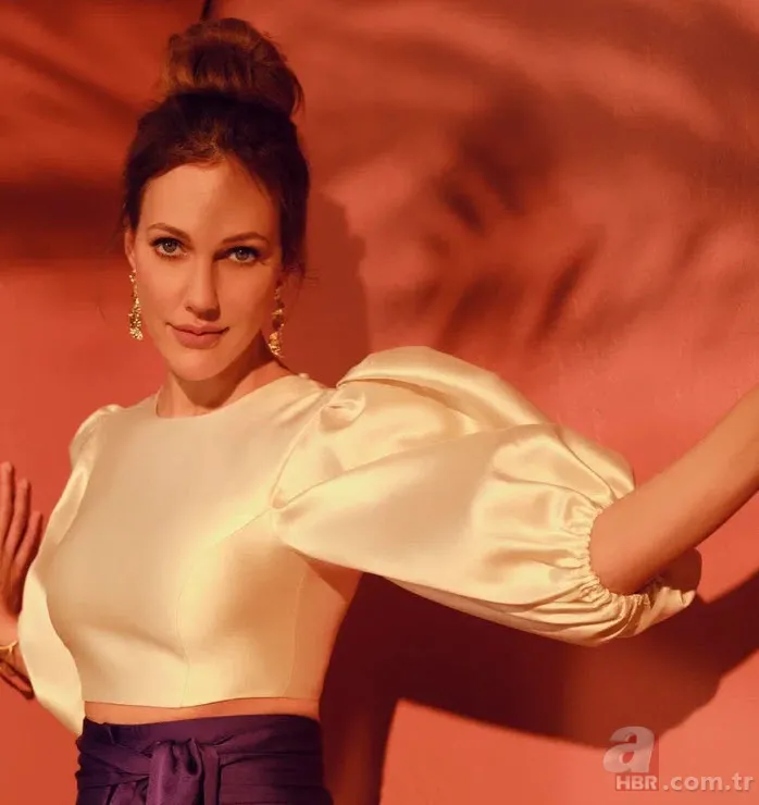 Meryem Uzerli kızlarını ardı ardına paylaştı yorum ve beğeni yağdı! Güzellikleri annelerinden miras 2