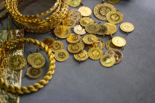 altin-yukselecek-mi-gram-ceyrek-altin-fiyati-ne-kadar-kac-tl-oldu-rusya-ukrayna-savasi-sonrasi-1645798742643.jpg Altın yükselecek mi? Gram, çeyrek altın fiyatı ne kadar, kaç TL oldu? Rusya-Ukrayna savaşı sonrası... - 5