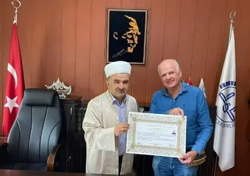 Hollanda vatandaşı Albert 75 yaşında Müslüman oldu!
