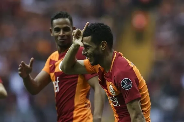 younes-belhanda-transferi-aciklandi-galatasarayin-eski-yildizi-3-yillik-anlasmaya-vardi-1621695089088.jpg Younes Belhanda transferi açıklandı! Galatasaray'ın eski yıldızı 3 yıllık anlaşmaya vardı - 2