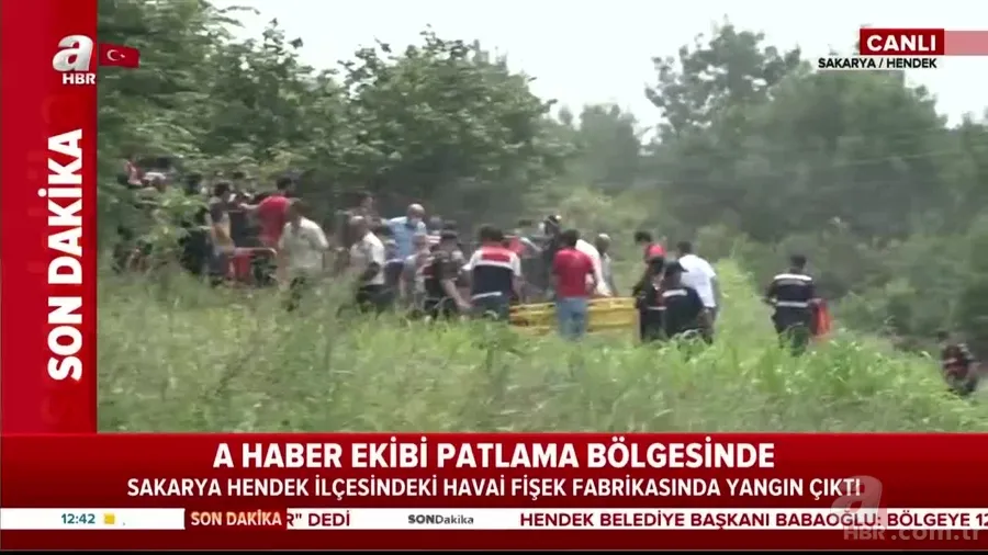 Son dakika: Sakarya Hendek'te havai fişek fabrikasında patlama! A Haber ekipleri patlama bölgesinde! İşte ilk görüntüler 2