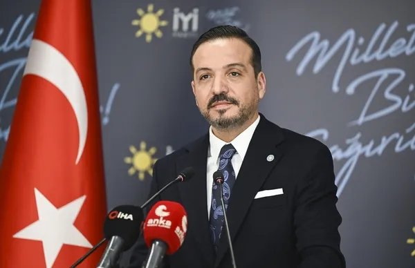 1696915838386.jpg İYİ Parti'de İstanbul ve Ankara krizi! Görevden aldı mesajı verdi: Bazıları blöf yaptığımızı sanıyor ama... - 5