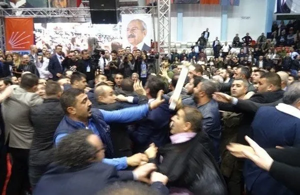 CHP kongresinde yumruklar konuştu - 3