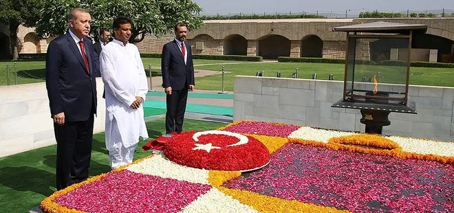 Cumhurbaşkanı Erdoğan, Mahatma Gandhi Anıtı’nı ziyaret etti