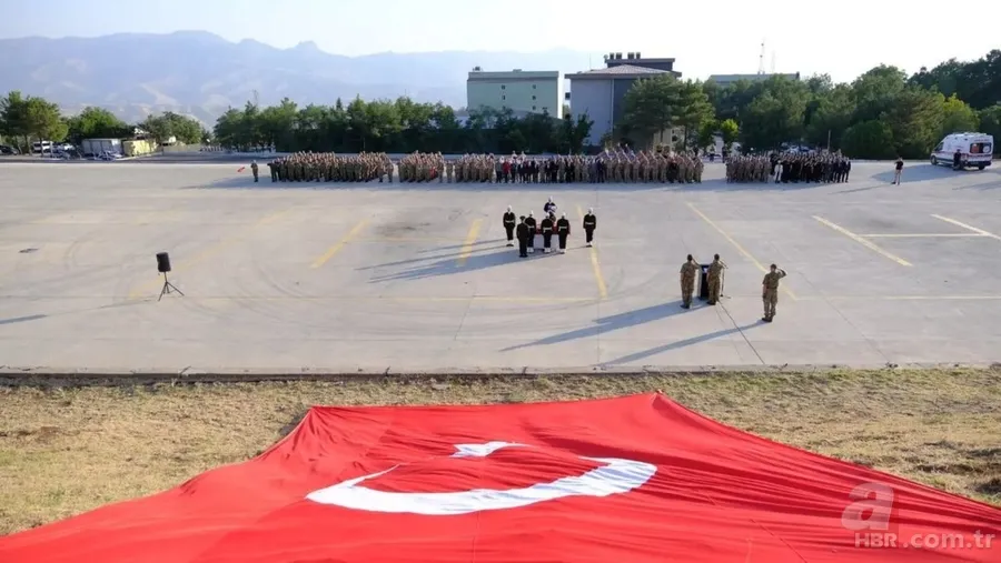 Şehit İstihkam Uzman Çavuş Taner Torun'un cenazesi Osmaniye'de defnedildi 1