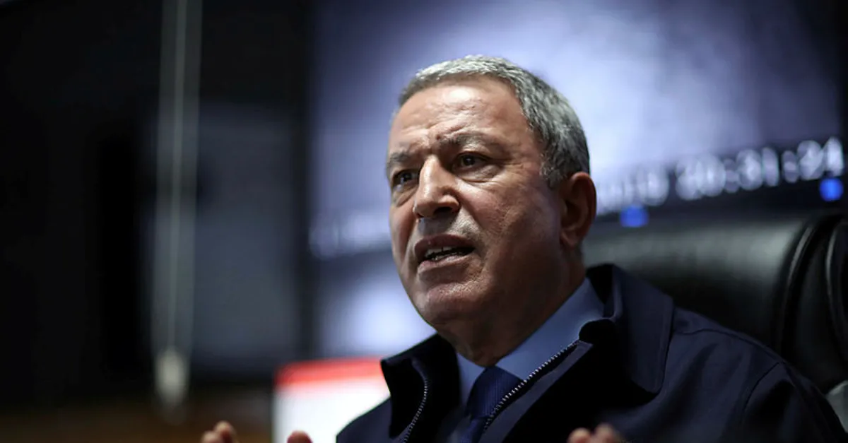 SON DAKİKA Bakan Hulusi Akar'dan çok sert mesaj: Bunu görmemek körlük ve cahilliktir!