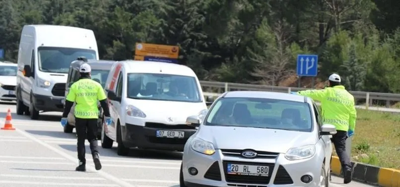 Bilim Kurulu Üyesi İlhan cevap verdi! Şehirler arası seyahat kısıtlaması olacak mı?