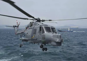 Güney Kore'de askeri helikopter düştü