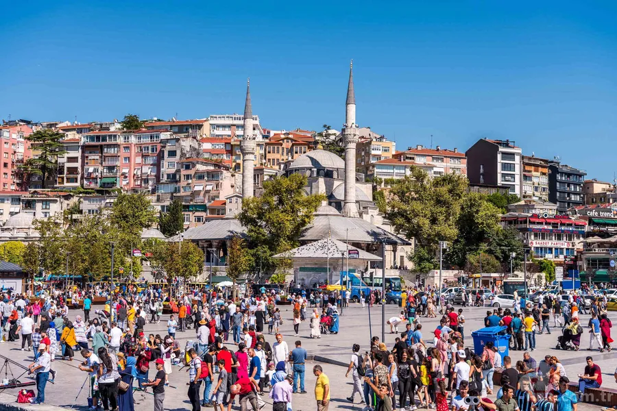 İstanbul’da 50 dereceyle sıcaklıklar zirvede! Güneşe çıkmak riskli, işte en tehlikeli ilçeler: Kadıköy, Ümraniye, Şişli... 8