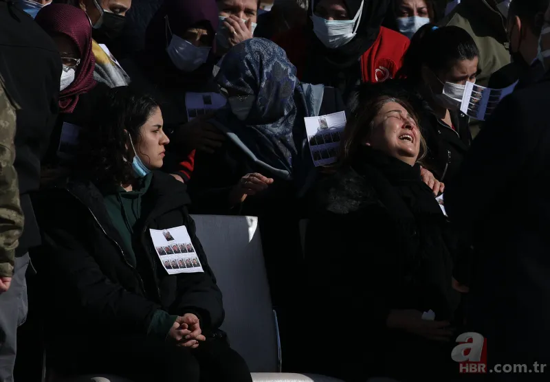 Türkiye Bitlis'te şehit düşen kahramanlarına veda ediyor! Bu acının tarifi yok 12