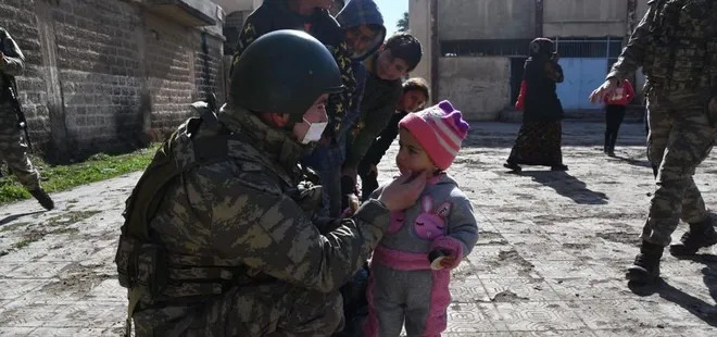 Kahraman Mehmetçik Aziziye halkının umudu oldu