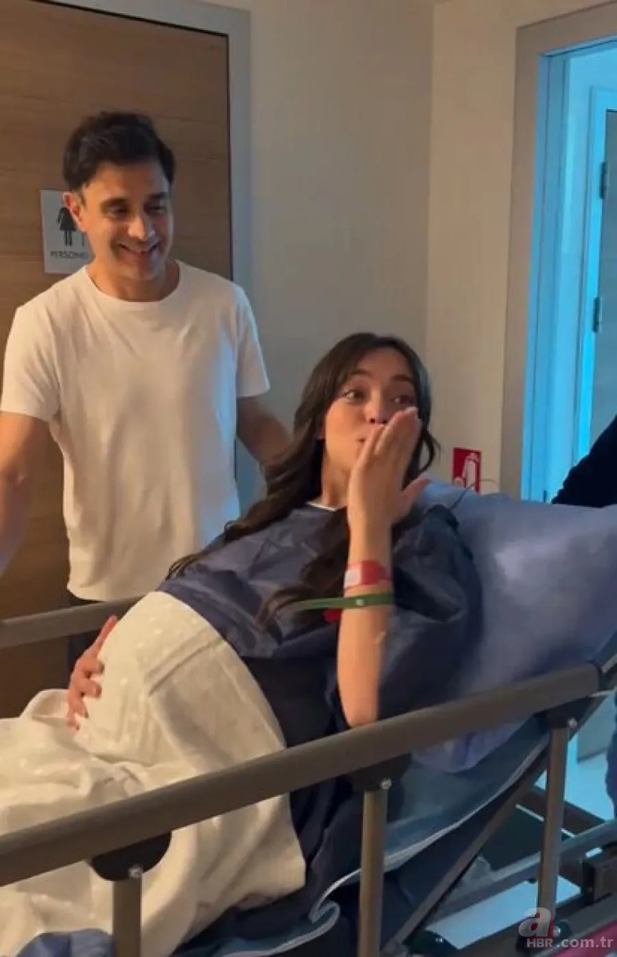 Atlas bebek doğdu! Zeynep Tuğçe Bayat ile Cansel Elçin oğullarını kucaklarına aldı 3