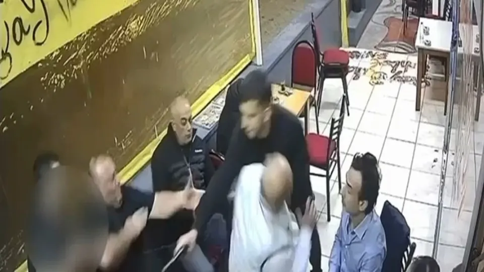 Kocaeli’deki çay ocağında silahlı saldırı