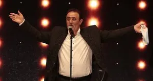 Mahmut Tuncer’in otopark kavgası! Ailesiyle karakolluk oldu
