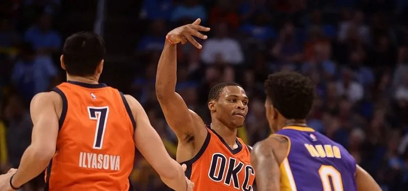 Russell Westbrook adını tarihe yazdırdı