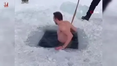 Çıldır’da buzlu su çılgınlığı devam ediyor