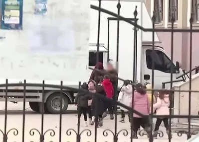 Velilerin ’akran zorbalığı’ nöbeti!