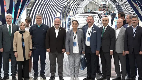 CHP’li vekiller Togg’a hayran kaldı: Gururla izliyoruz inşallah daha büyür