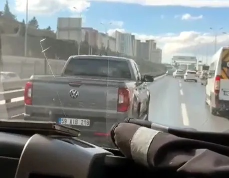 1789830780035.jpg Ambulansa dakikalarca yol vermedi! Trafik magandasına ceza yağdı - 1