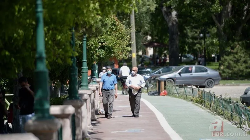 Son durum: Maske zorunluluğu kalktı mı? Okullarda, kapalı alanlarda, toplu taşımada maske yasağı ne zaman bitecek? 9