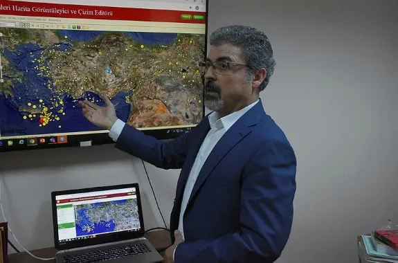 Girit Adası'ndaki şiddetli deprem sonrası Ege ve Akdeniz kıyıları için 'tsunami' uyarısı - 3