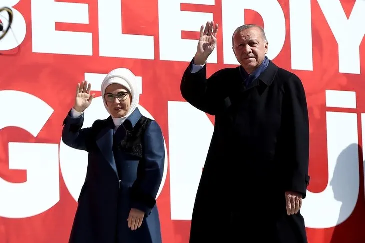 Tansu Çiller ve Mehmet Ağar Yenikapı'da! Başkan Erdoğan karşıladı