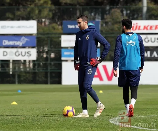 Fenerbahçe idmanında dikkat çeken detay! 20