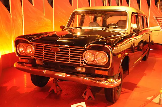 Çin'de klasik otomobiller geçmişe ayna tutuyor - 3
