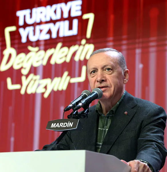 baskan-recep-tayyip-erdogandan-mardindeki-turkiye-yuzyili-degerlerin-yuzyili-programinda-onemli-aciklamalar-1671388773661.jpg 2023 seçimleri erkene çekilecek mi? Başkan Erdoğan o görüşmeyi işaret etti! Mardin'de son dakika açıklamaları... - 3