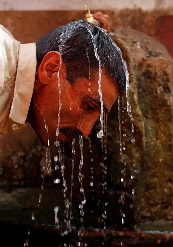 Pakistan’da sıcak dalgası: 65 ölü