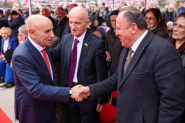 1711550715293.jpg Cumhur İttifakı'nın Ankara adayı Turgut Altınok'tan Mansur Yavaş'a: İddiasını ispat edemedi istifa etmeli! | Mal varlığı ayarı: Londra'daki şirketi hangi ortaklarla kurdunuz? - 3
