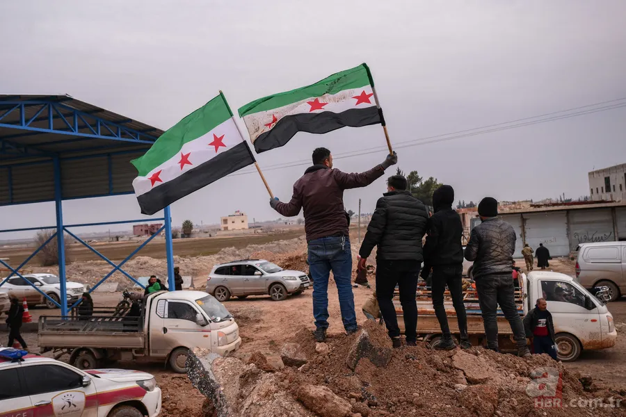 "Yeni Suriye'ye" giden süreç 44 saatte şekillendi! Anlaşmaya nasıl varıldı? 15